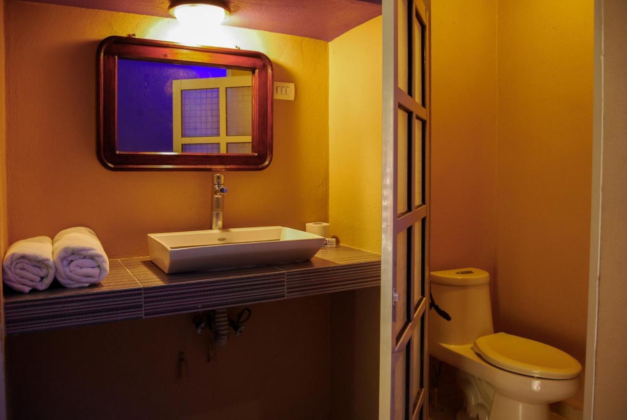 Standard,1106305611:JPEG